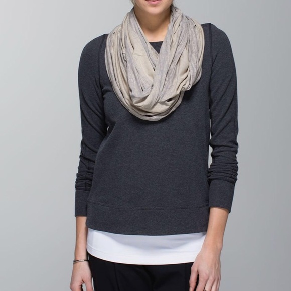 lululemon athletica Accessories - BNWT Lululemon twist and shout scarf 🍋